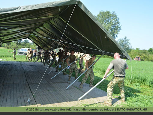 Egy készlet 2001M katonai sátor lábra állítása is "kilencemberes" feladat | KATONAISATOR.HU